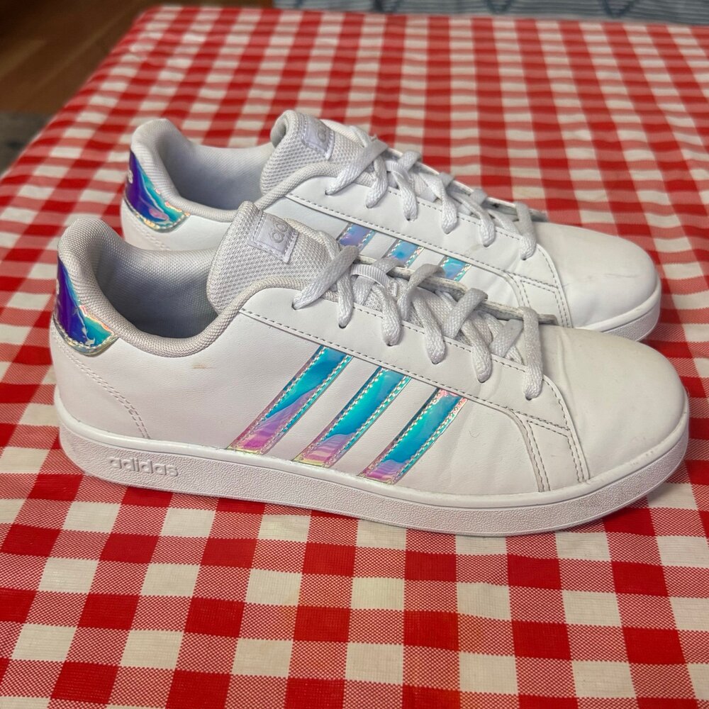 WOMENS LADIES ADIDAS Iridescent Low Top SNEAKERS WHITE IRIDESCENT ACCENTS Sz 5.5
